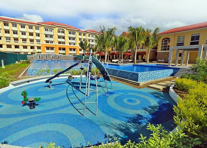Seascape Homestay-2br Condotel At Sanremo Oasis-resort Style In Cdm, Ph Cebu